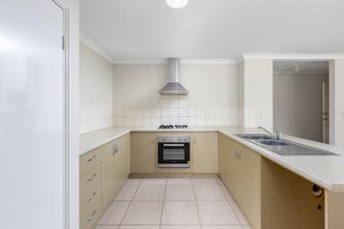 House For Sale - WA - South Bunbury - 6230 - Light, Bright and Beautifully Presented in Sought After Location  (Image 2)
