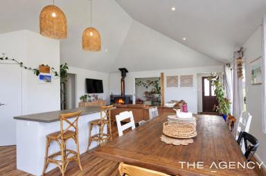 House For Sale - WA - Hay - 6333 - Modern Family Living with Wilson Inlet Views  (Image 2)