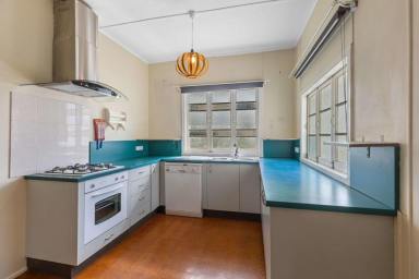 House For Sale - QLD - Gympie - 4570 - Position & Convenience  (Image 2)