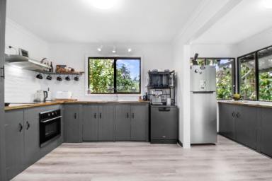 House For Sale - QLD - Macleay Island - 4184 - Two Levels, Endless Possibilities – Dual Living Potential  (Image 2)