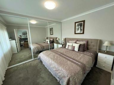 House For Sale - WA - Mount Melville - 6330 - Nothing to do - just move in!  (Image 2)