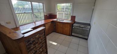 House For Sale - QLD - Forrest Beach - 4850 - LARGE FAMILY HOME WITH POOL ON 753sqm CORNER BLOCK!  (Image 2)