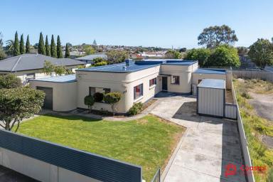 House For Sale - TAS - Devonport - 7310 - LOCATION - LOCATION - LOCATION!  (Image 2)