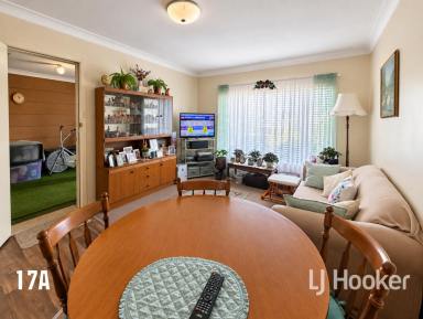 Block of Units Sold - NSW - Inverell - 2360 - SOLD BY LJ HOOKER INVERELL  (Image 2)