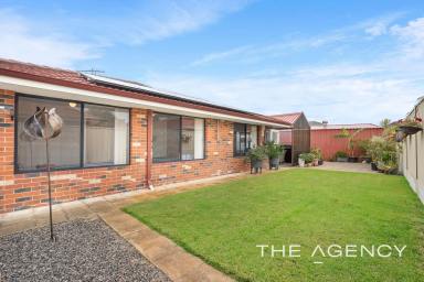 House For Sale - WA - Port Kennedy - 6172 - SIDE ACCESS, LARGE POWERED WORKSHOP & ROOM FOR THE BOAT OR CARAVAN  (Image 2)