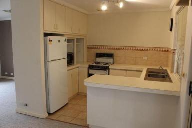 Villa For Lease - WA - Attadale - 6156 - Quiet 2x1 Villa in a Great Location (Image 2)