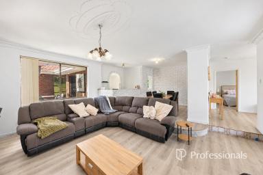 House For Sale - WA - Collie - 6225 - Space to Roam, Room to Grow - Your Country Lifestyle Awaits in Collie! (Image 2)