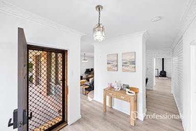 House For Sale - WA - Collie - 6225 - Space to Roam, Room to Grow - Your Country Lifestyle Awaits in Collie! (Image 2)