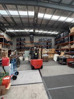 Industrial/Warehouse For Lease - SA - Thebarton - 5031 - Warehouse & Office Space in Convenient Thebarton Location (Image 2)