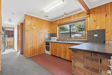 House For Lease - TAS - Carlton - 7173 - Relaxed Living  (Image 2)