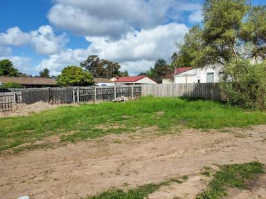 Residential Block For Sale - VIC - Bairnsdale - 3875 - LAND WITH POTENTIAL, CLOSE TO EVERYTHING  (Image 2)