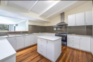 House For Sale - WA - Parklands - 6180 - ULTIMATE RURAL HOMESTEAD (Image 2)