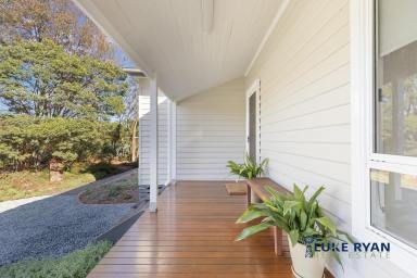 House For Sale - VIC - Elmore - 3558 - BEAUTIFULLY RENOVATED FAMILY HOME WITH MODERN COMFORT & COUNTRY CHARM (Image 2)