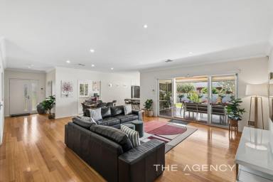 House For Sale - WA - Hillarys - 6025 - Good Looks and Great Flow! (Image 2)