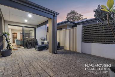 House For Sale - WA - Nollamara - 6061 - THE ULTIMATE IN LIFESTYLE CONVENIENCE (Image 2)