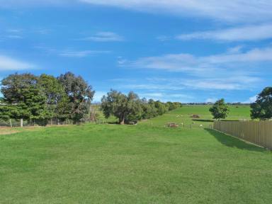 Residential Block For Sale - VIC - East Bairnsdale - 3875 - BUILD YOUR DREAM HOME IN A SOUGHT AFTER LOCATION  (Image 2)