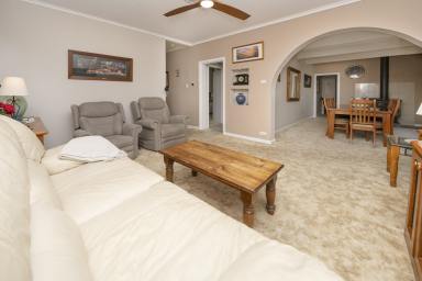 House For Sale - VIC - Lake Boga - 3584 - Relaxed Living in the Heart of Lake Boga  (Image 2)