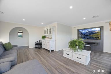 House For Sale - VIC - Yarra Glen - 3775 - A Unique Yarra Valley Lifestyle with Room for More  (Image 2)