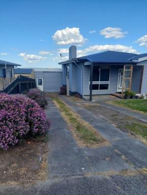 House For Sale - VIC - Morwell - 3840 - RECENTLY PAINTED HOME PLUS STUDIO $465,000-$495,000 (Image 2)