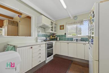 House For Sale - NSW - Lithgow - 2790 - Charming Cottage Living Close to Everything  (Image 2)