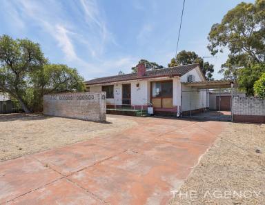 House For Sale - WA - Cloverdale - 6105 - RENOVATE, REBUILD OR REIMAGINE  (Image 2)