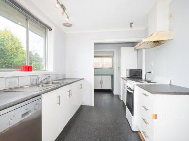 House For Sale - TAS - Devonport - 7310 - Great First Home or Investment  (Image 2)