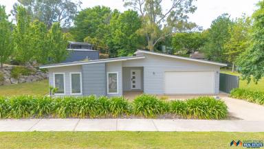 House For Sale - VIC - Myrtleford - 3737 - Room for the Whole Family - Comfort, Space and Convenience  (Image 2)
