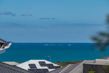 House For Sale - WA - Iluka - 6028 - UNIQUE & INVITING! (Image 2)