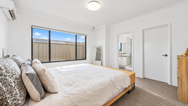 House For Sale - WA - Wellard - 6170 - Big Family Living on a Rare 731sqm Block!  (Image 2)