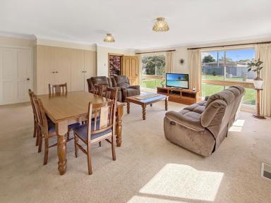 House For Sale - NSW - Leeton - 2705 - YOUR FIRST FAMILY HOME  (Image 2)