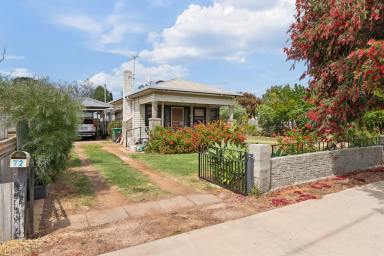 House For Sale - NSW - Dareton - 2717 - Affordable living with big shed.  (Image 2)