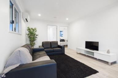 House For Lease - QLD - Lowood - 4311 - HOME FOR RENT...NO BOND...NO CONTRACT... 40+ LIVING  (Image 2)