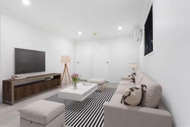 House For Lease - QLD - Lowood - 4311 - HOME FOR RENT...NO BOND...NO CONTRACT... 40+ LIVING  (Image 2)