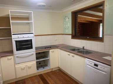 House For Lease - NSW - Denman - 2328 - Four Bedroom Brick Veneer Home On Large Lot  (Image 2)