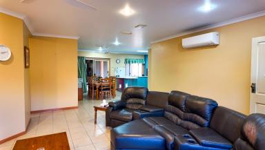 House For Lease - QLD - Glenella - 4740 - A Winning Location - Right Behind Magpies Leagues Club!  (Image 2)