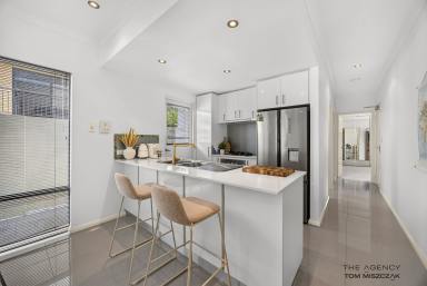 Apartment For Sale - WA - Joondanna - 6060 - Ground Floor Luxury Apartment  (Image 2)