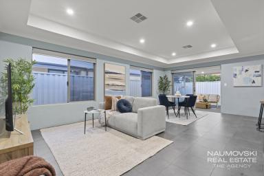 House For Sale - WA - Piara Waters - 6112 - MODERN FAMILY LIVING AWAITS!  (Image 2)