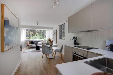 Unit For Sale - WA - Fremantle - 6160 - End Position. Leafy Outlook. Filled with Light.  (Image 2)