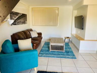 Unit For Lease - NSW - Grafton - 2460 - MODERN FULLY FURNISHED TOWN HOUSE  (Image 2)