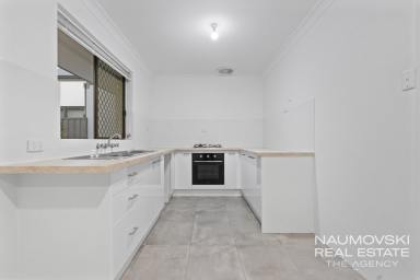 House For Sale - WA - Westminster - 6061 - LIGHT, BRIGHT, AND MOVE IN READY!  (Image 2)
