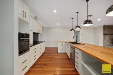 House For Sale - VIC - Fish Creek - 3959 - Escape to the Country Without Compromise (Image 2)