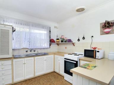 House For Sale - VIC - Bairnsdale - 3875 - A HIDDEN GEM – PERFECT FOR INVESTORS OR OWNER-OCCUPIERS!  (Image 2)
