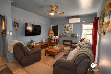 House For Sale - VIC - Wangaratta - 3677 - Comfortable Home with Subdivision Potential (STCA)  (Image 2)