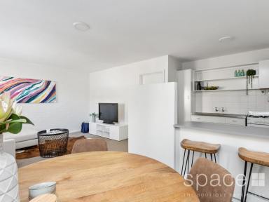 Apartment For Lease - WA - Mosman Park - 6012 - Coastal Convenience Meets Effortless Living in Mosman Park (Image 2)