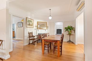 House For Sale - NSW - Bega - 2550 - AWESOME PERIOD HOME IN THE HEART OF TOWN  (Image 2)