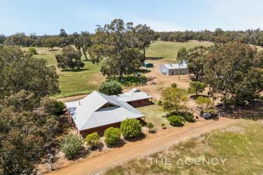 House For Sale - WA - Gidgegannup - 6083 - "Home on the Range-Big and Beautiful" (Image 2)