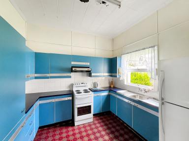 House For Sale - NSW - Kyogle - 2474 - CHARMING HOME BRIMMING WITH CHARACTER  (Image 2)