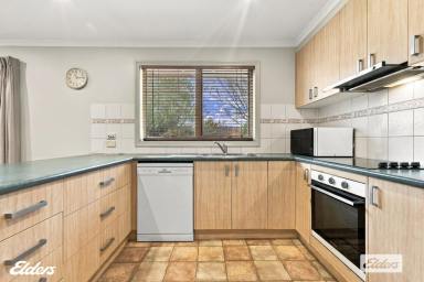 House For Sale - VIC - Yarram - 3971 - BRICK HOME WITH BEAUTIFUL SURROUNDS (Image 2)
