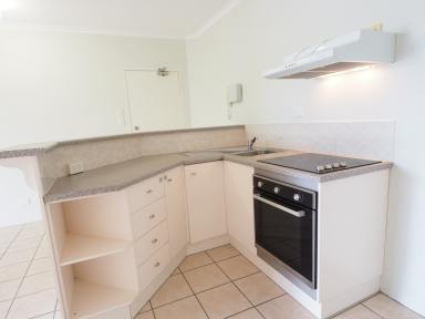 Unit For Lease - QLD - Parramatta Park - 4870 - City Fringe One Bedroom Unit Convenient Location!  (Image 2)