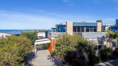 Unit For Sale - VIC - Apollo Bay - 3233 - FAMILY HOME WITH ROOM + VIEWS  (Image 2)